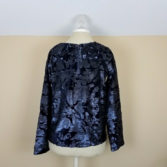 (Revolve) J.O.A. Sequin Velvet Top in Navy - Picture 3 of 7